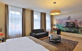 James Hotel & Apartments